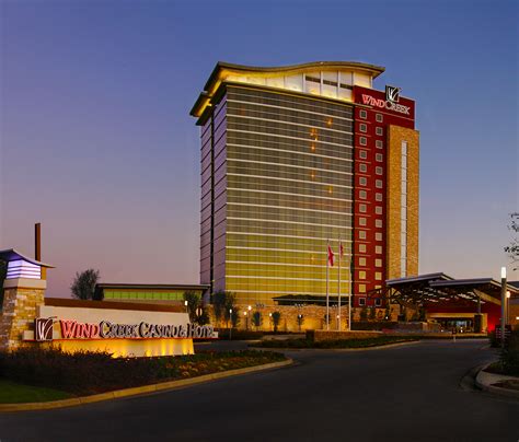 hotels near wind creek casino